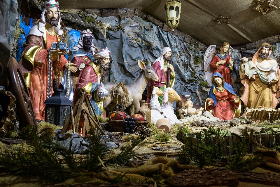 Poesia di Guido Gozzano - La mezzanotte Santa